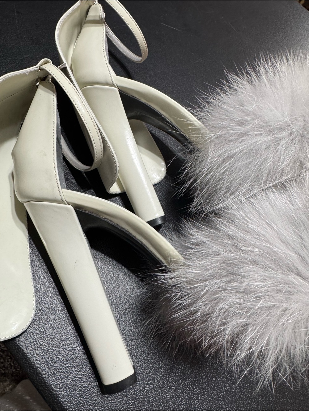Alexander Wang Simona Fur Sandal - Picture 8 of 8